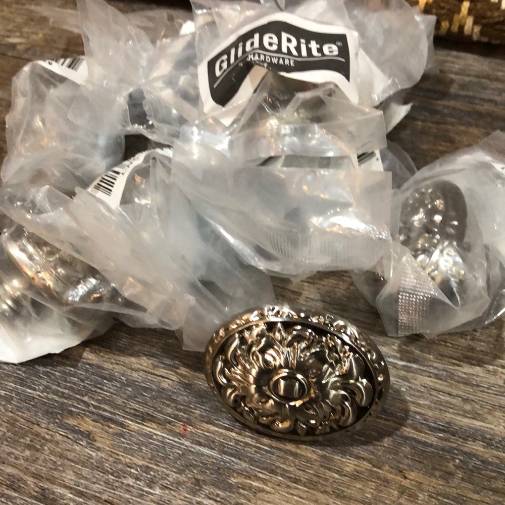 3
Glide Rite Hardware Old World Ornate Oval Knobs Satin Nickel Finish